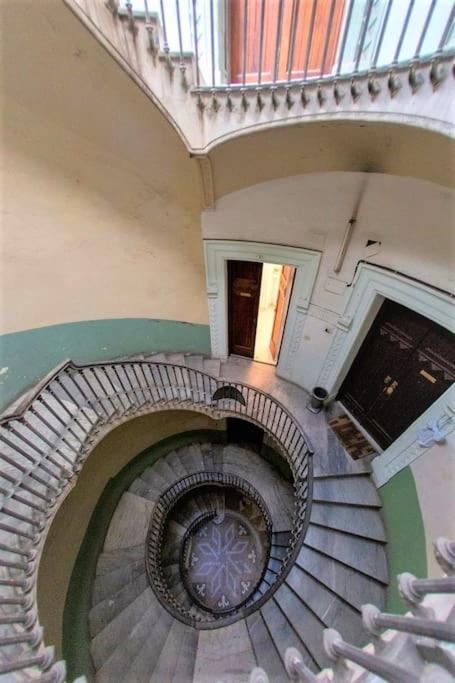 Alkimia Apartment Napoli Bagian luar foto